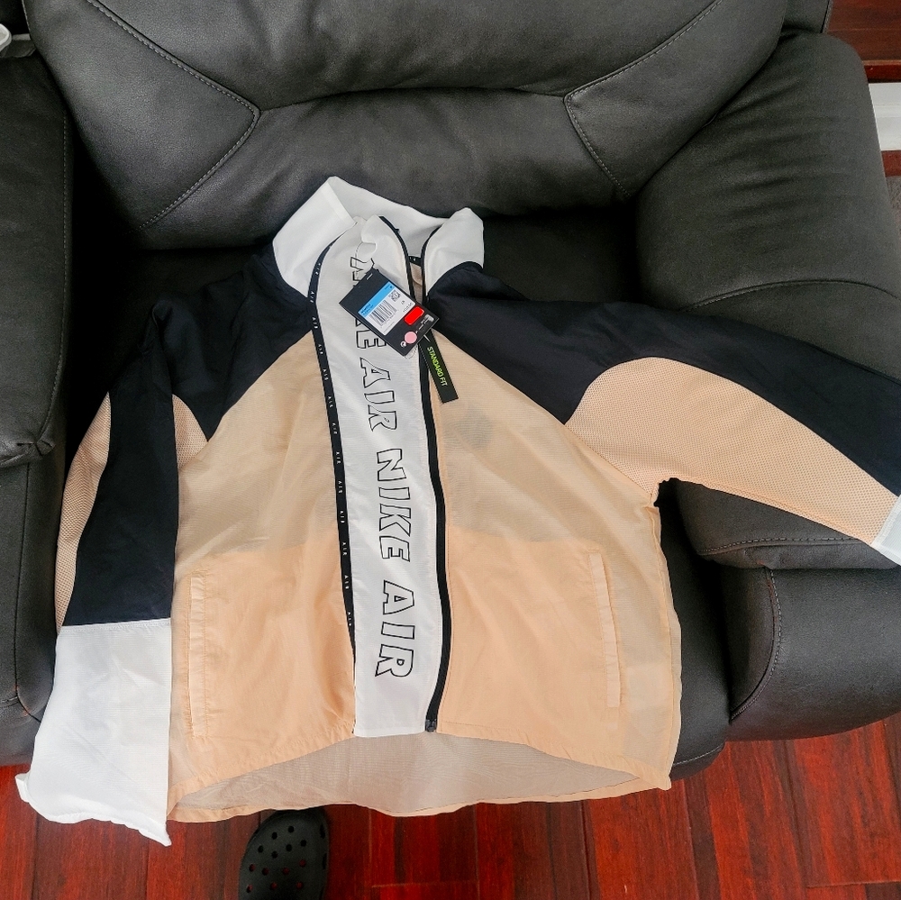 Women's Nike Windbreaker